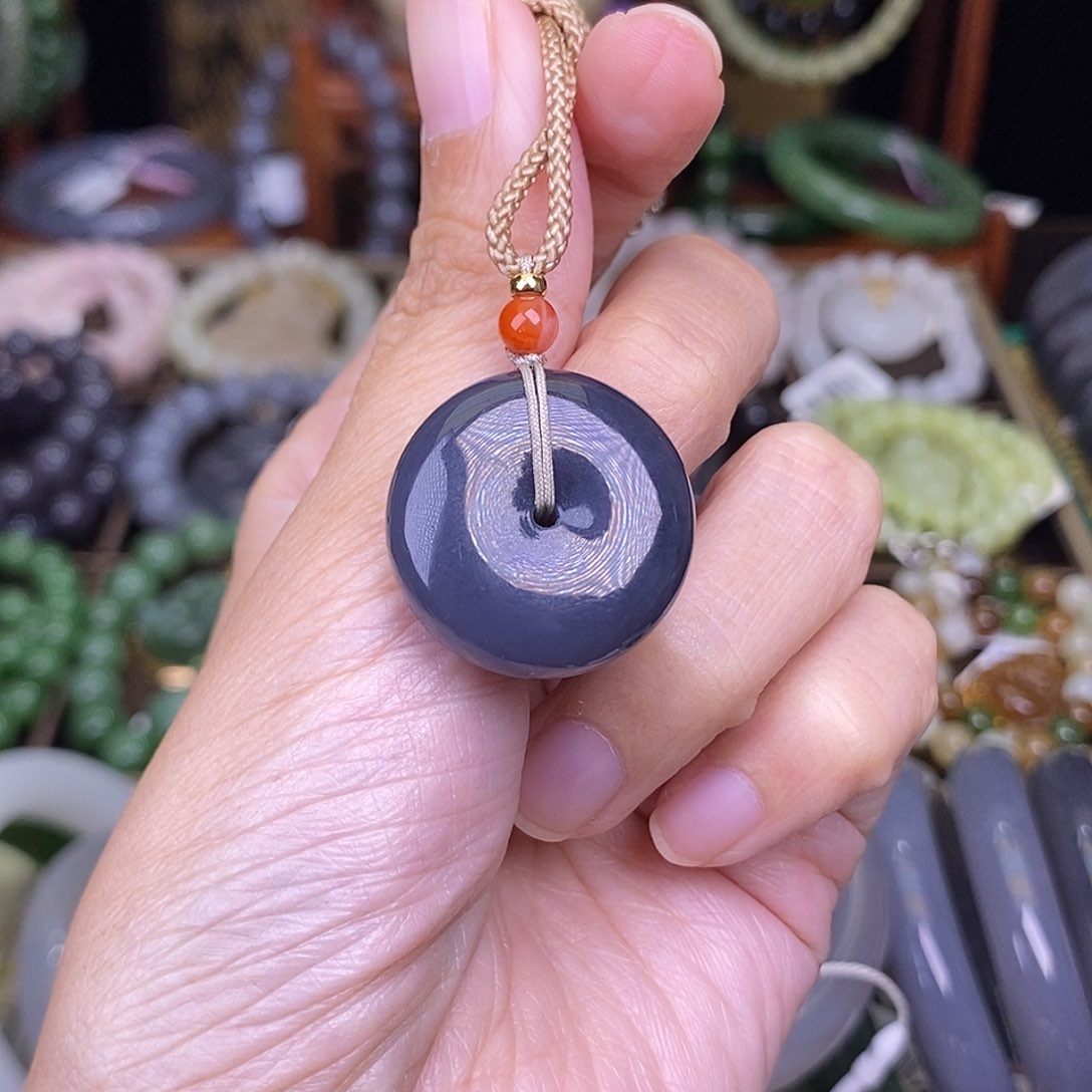 和田玉未镶嵌浓烟紫平安扣脂膏级邶**.