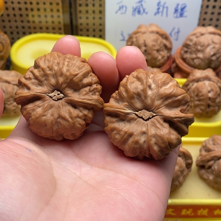 吊坠桃核蛤蟆头42。。。。