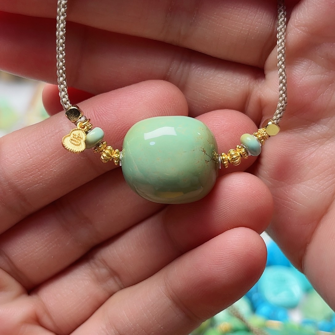 未镶嵌绿松石珠宝奇石