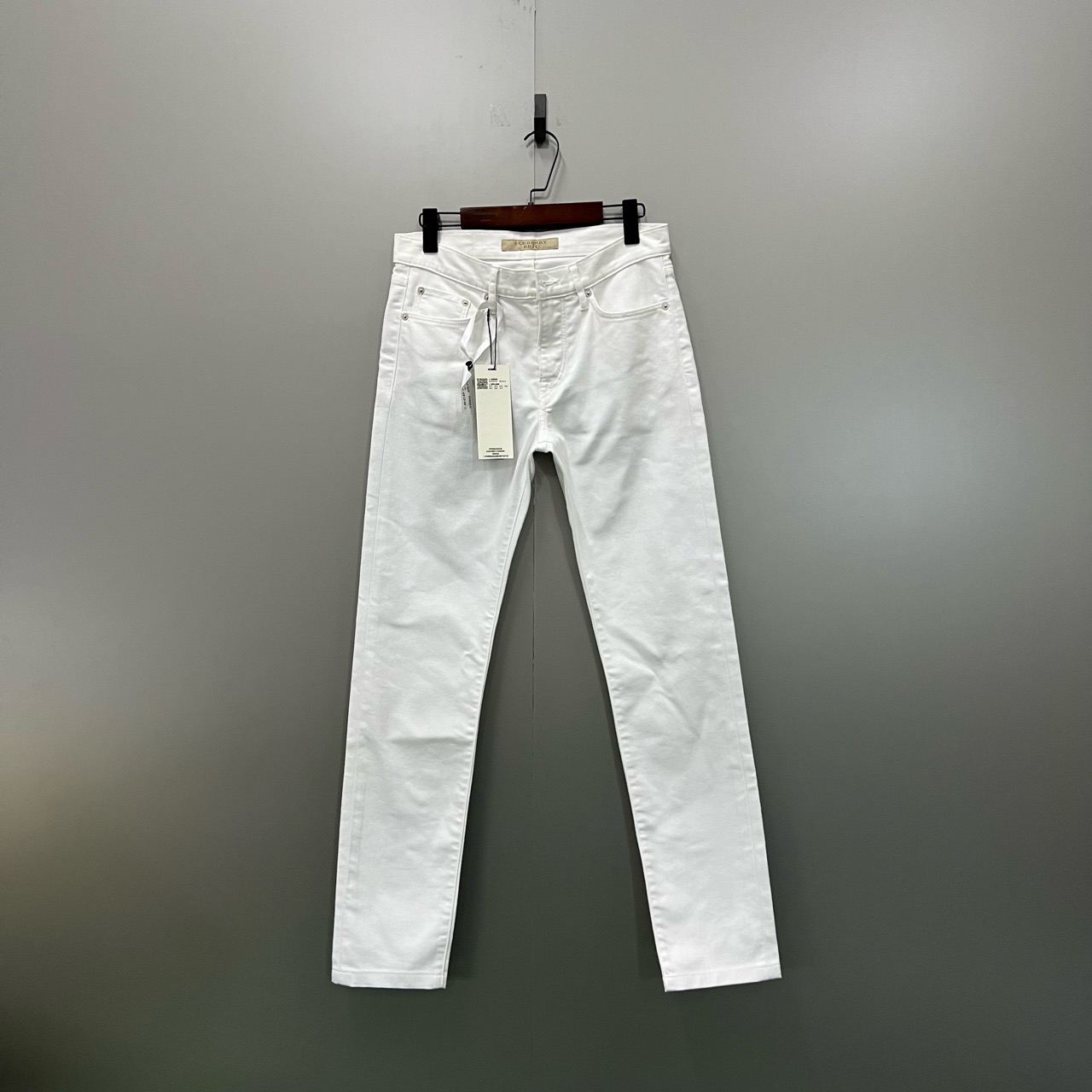 （qq）113 Burberry 巴宝莉 白色牛仔裤 30码/95新/5000/bc002920