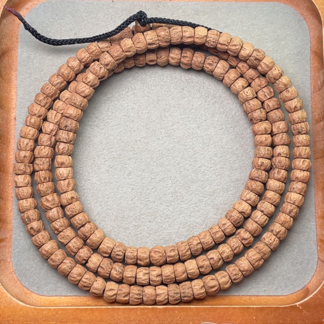 吊坠柏香籽/百香籽 厚切 方块 7mm左右