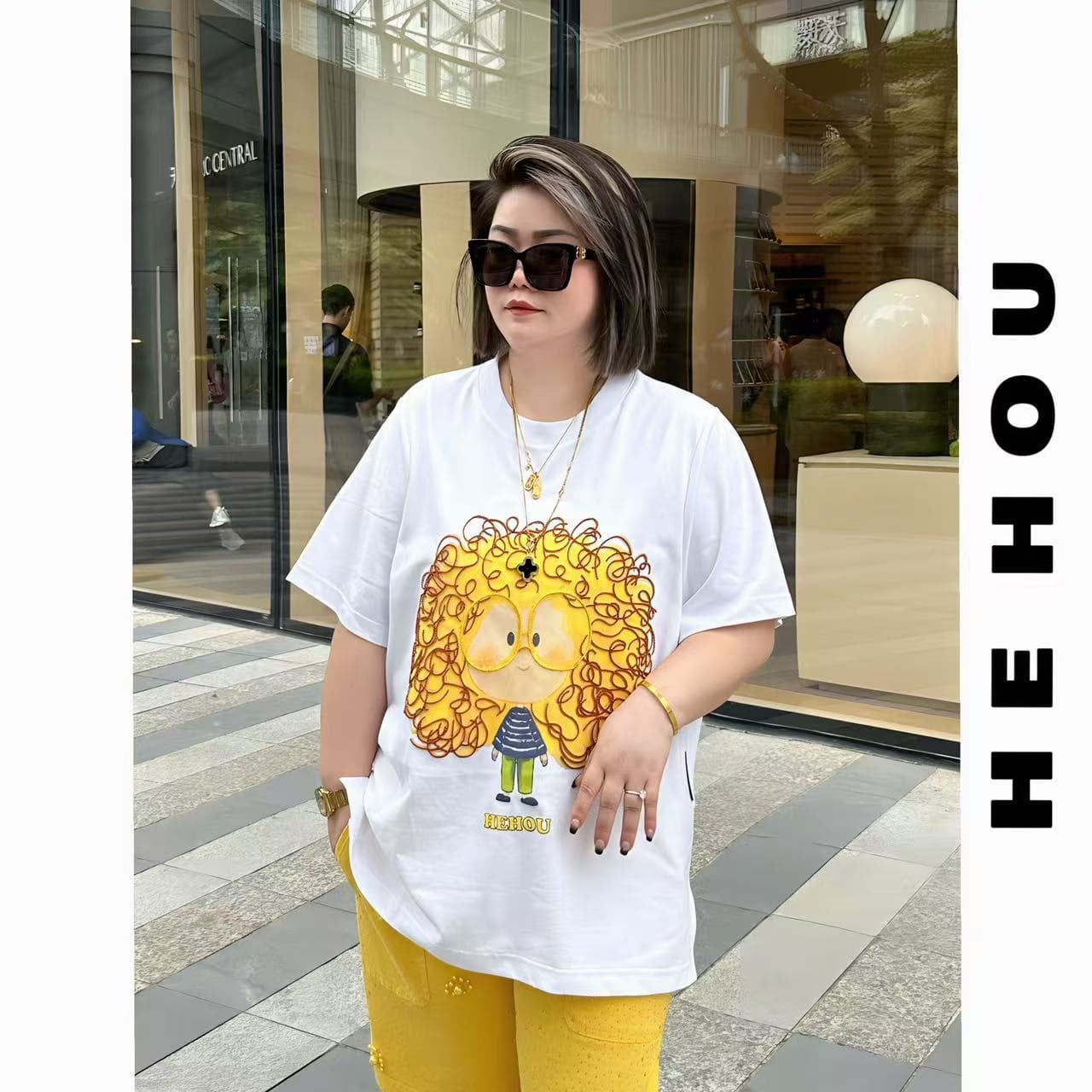 504585 和后面料自带香水香味刺绣宽松重工T恤休闲百搭