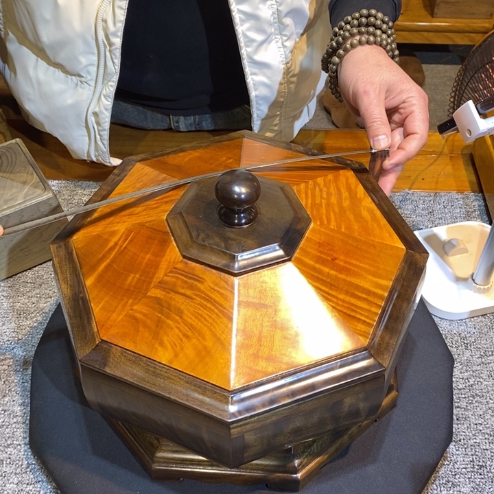 金丝楠阴沉木旋转果盘4