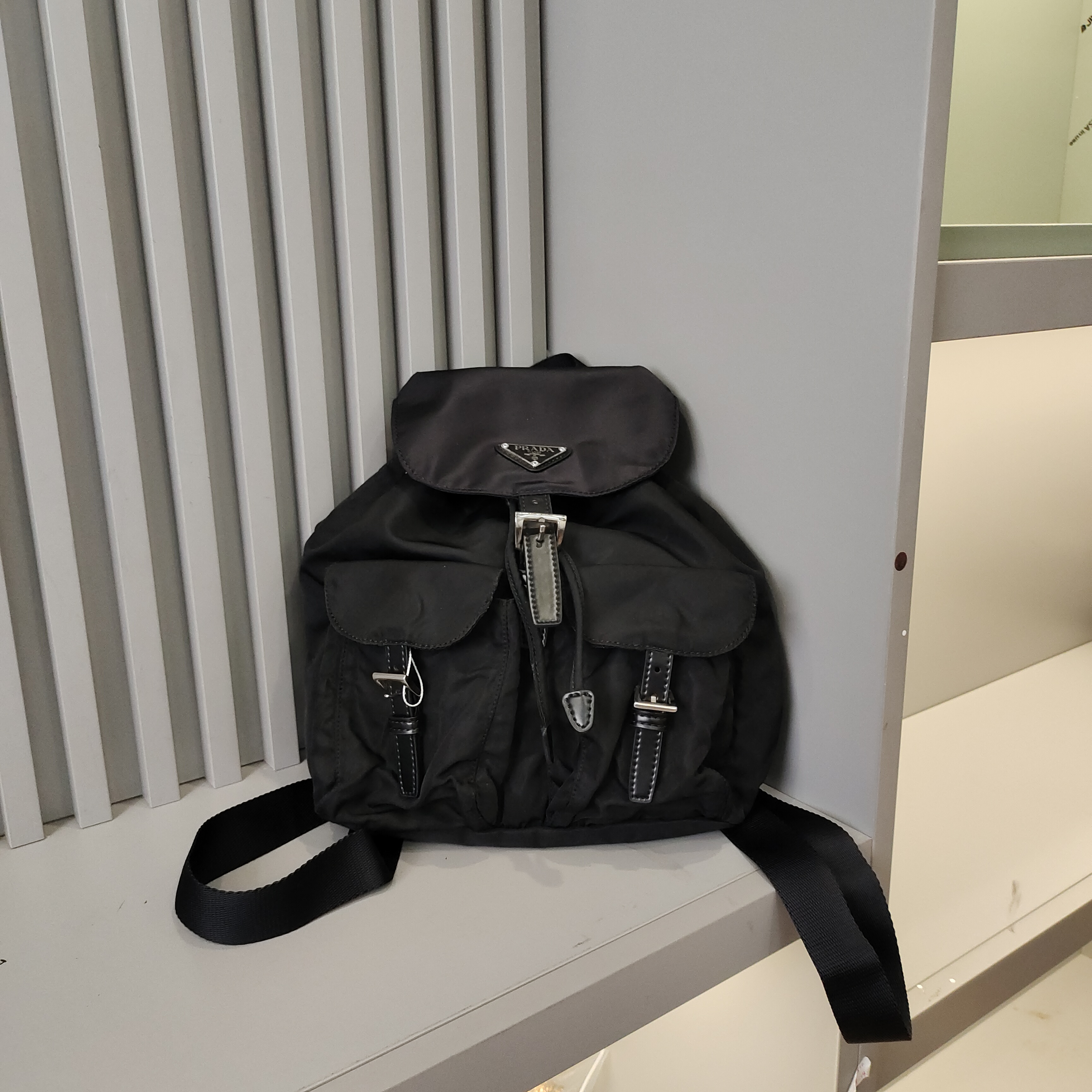 95新 Prada/普拉达 兔兔奢欣欣/普拉达小号双肩包/241207046