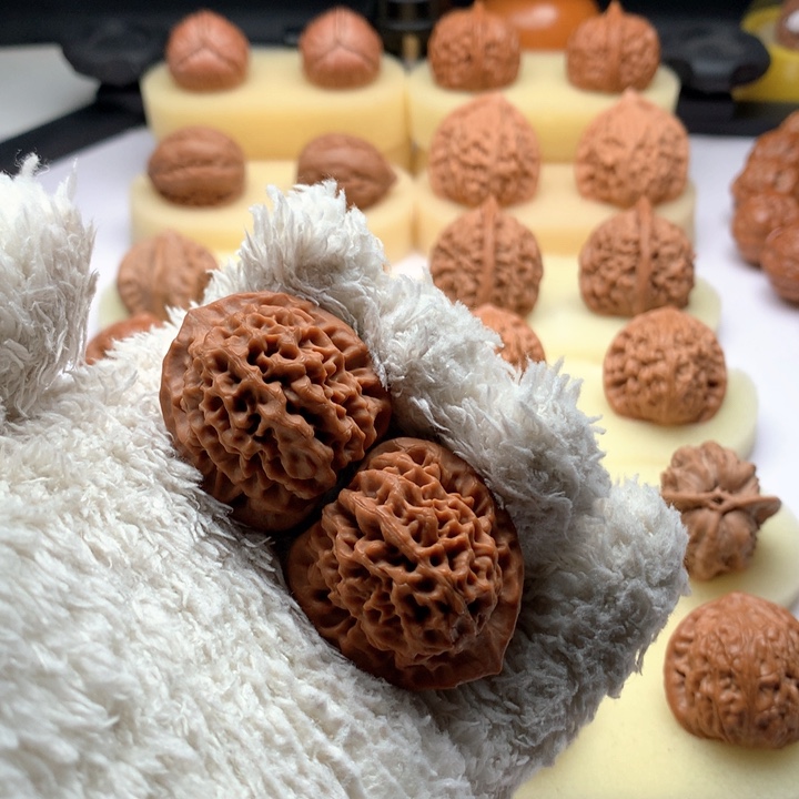 文玩核桃吊坠千**莲秦闷