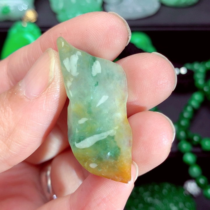 翡翠未镶嵌毛衣链