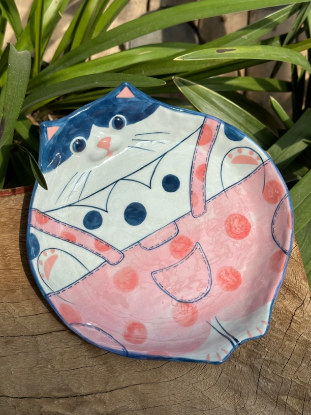 【近山古美】粉猫盘手工手绘釉下彩高温瓷薛原设计师款