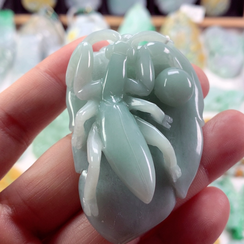 【闪购商品】翡翠吊坠(不含链)未镶嵌