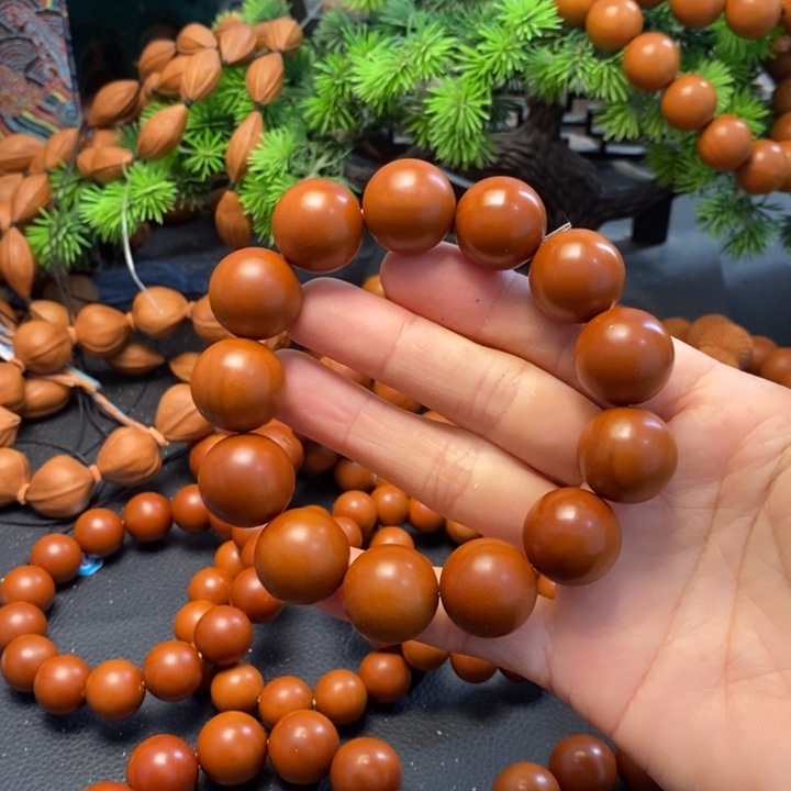 橄榄核手串1.8微瑕光珠