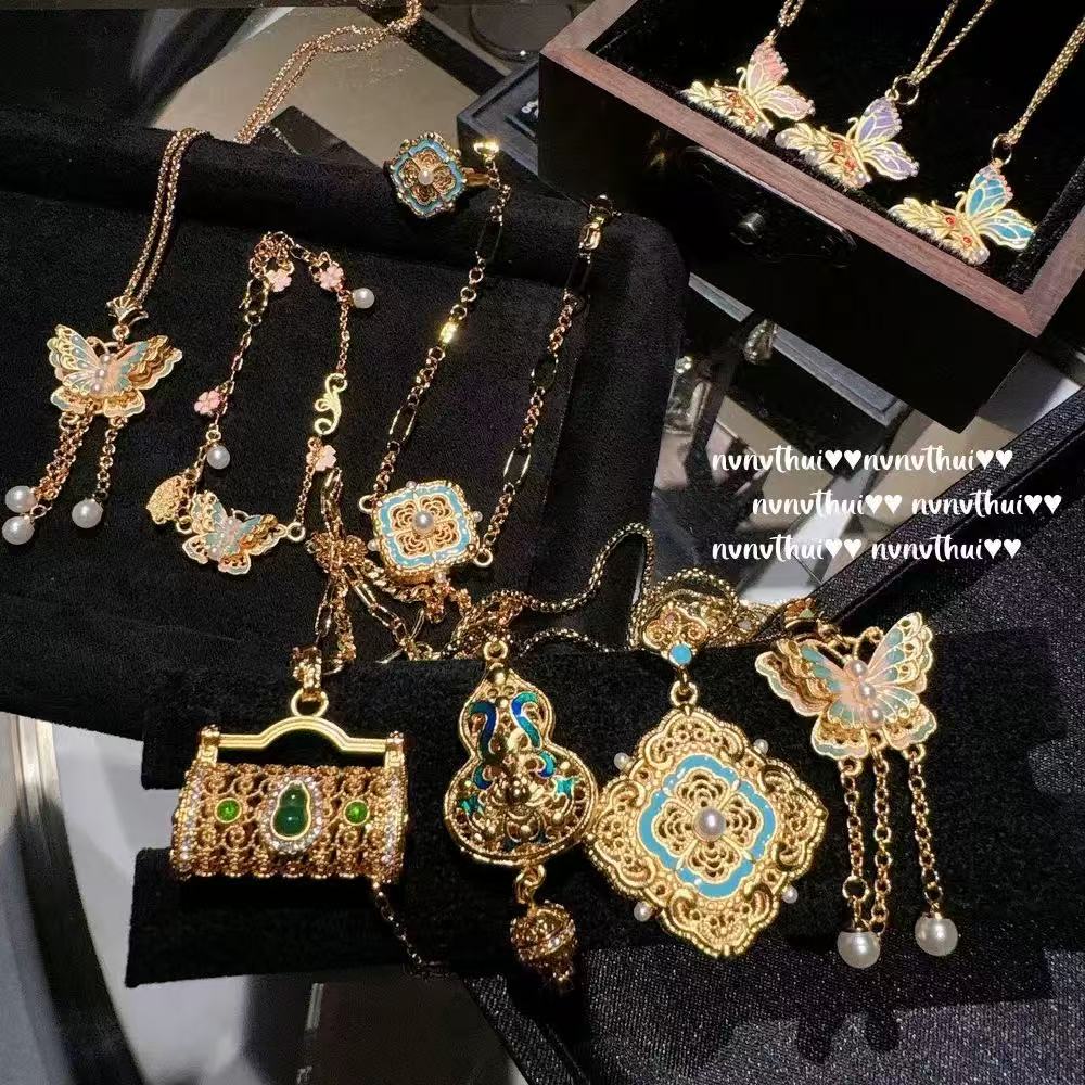 中古DIY创意饰品首饰戒指耳环项链手链袖口摆件一物一拍