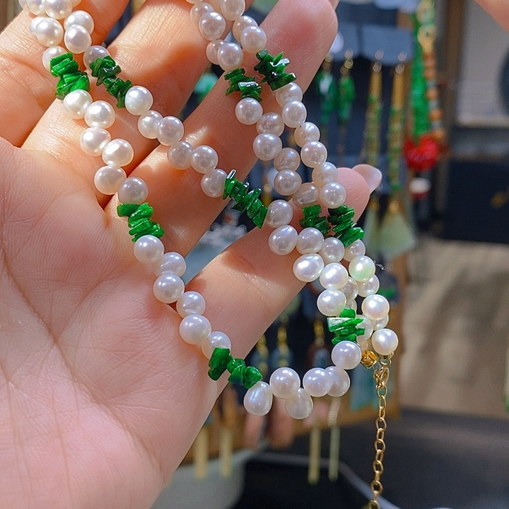 艾***思翡翠未镶嵌耳饰翡翠