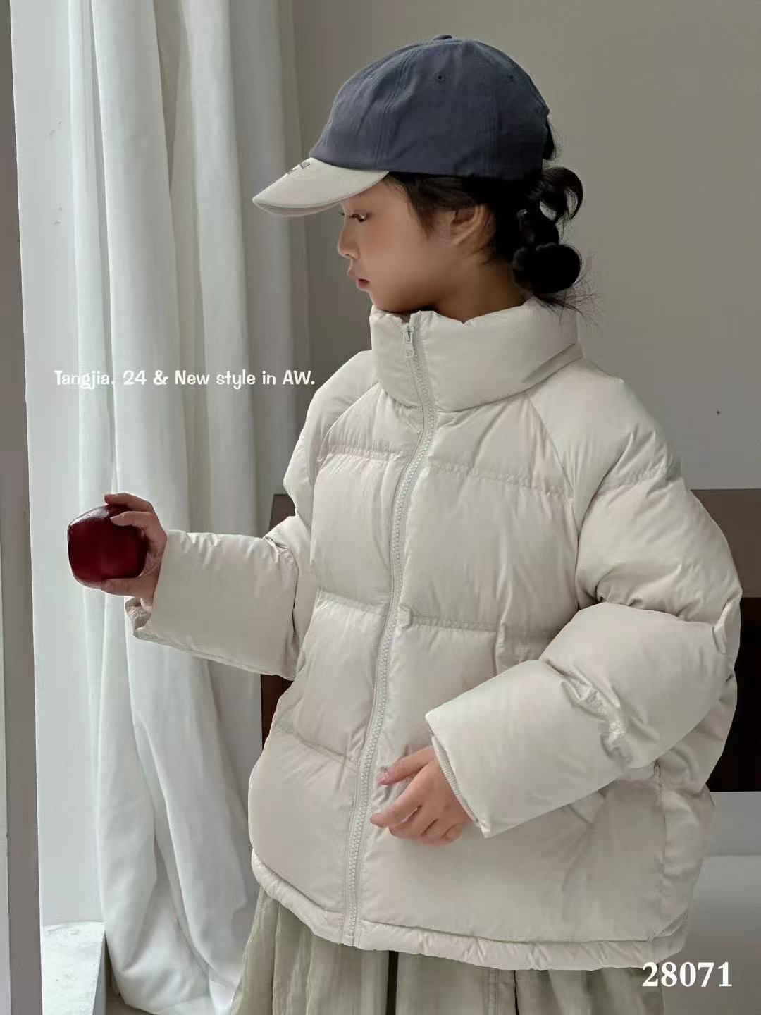 《昊妈家》冬季加厚蓬松潮流羽绒服 28071