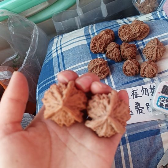 喜****盘山文玩核桃三棱子全品39