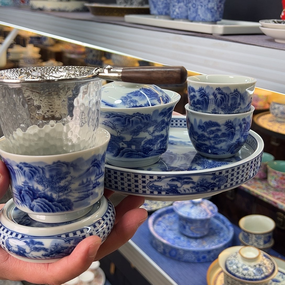 我们的目标是成为一个优秀的人