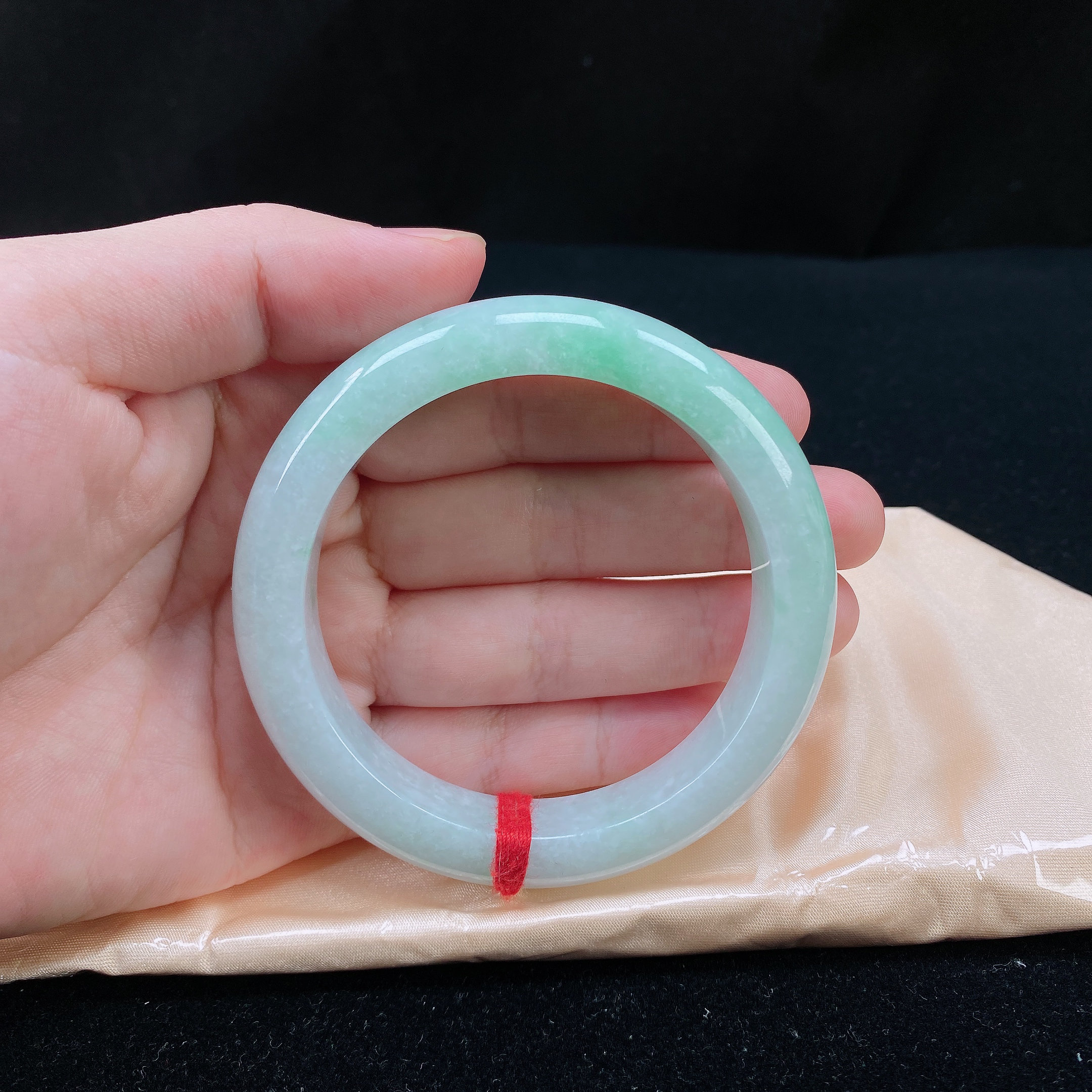 58圈口缅甸翡翠A货老坑细糯种渐变翠绿色厚装正圈玉镯子正品珠宝