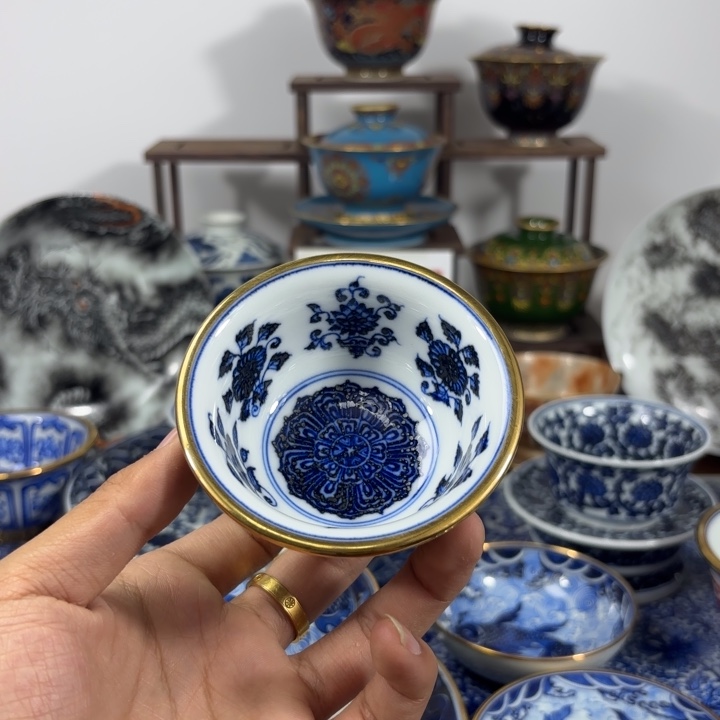 风***年景德镇手工手绘陶瓷