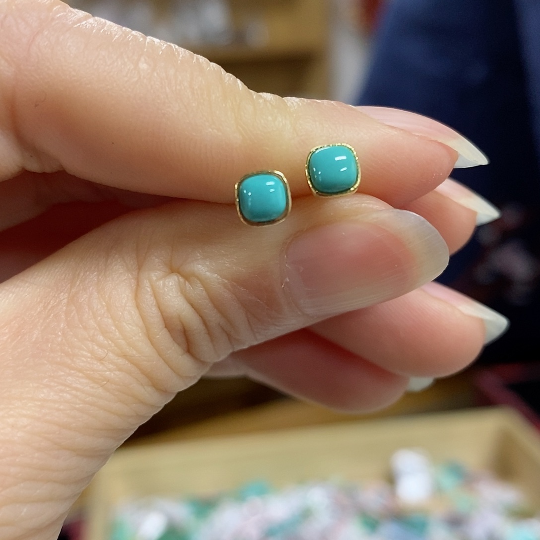 绿松石珠宝奇石18K金镶嵌