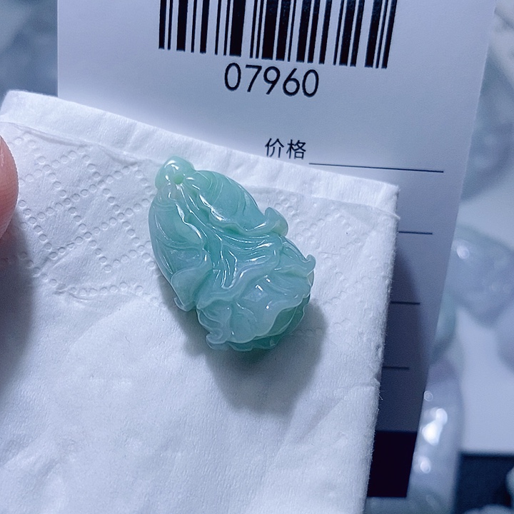 翡翠未镶嵌颈饰天光墟翡翠市场现金代购