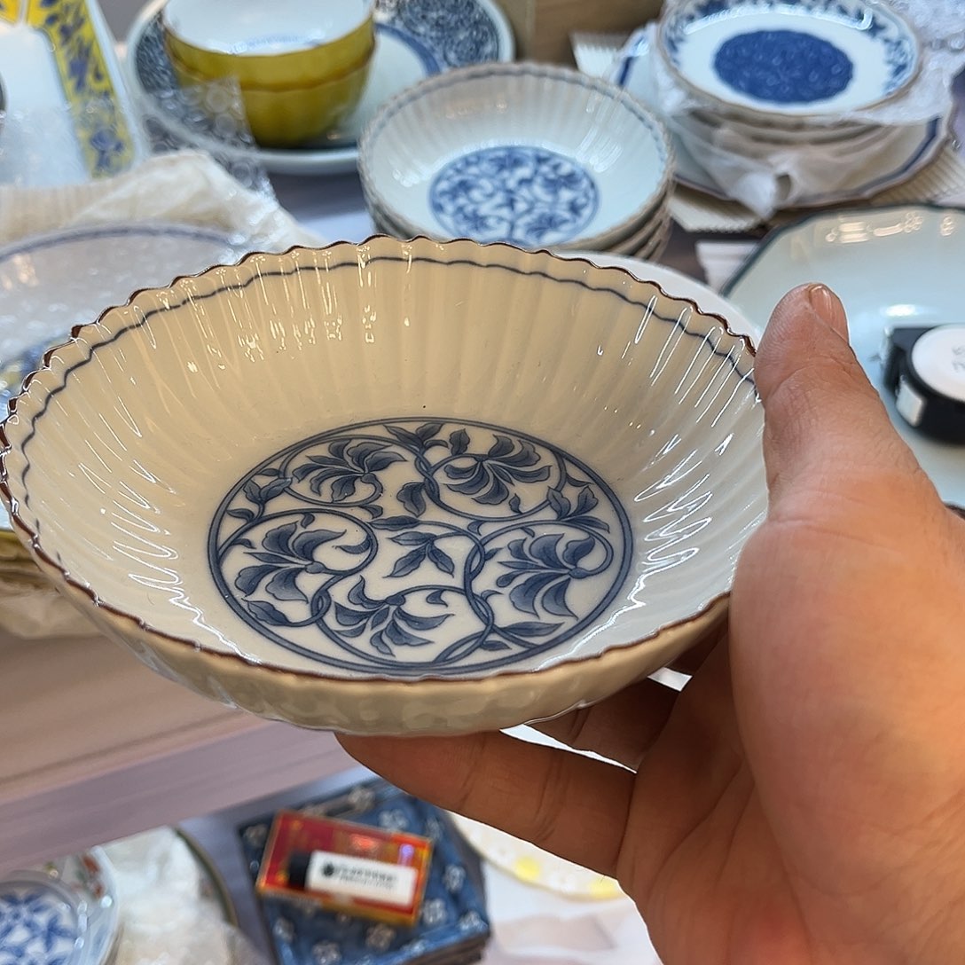 盖碗在家门口看到有条街被卖