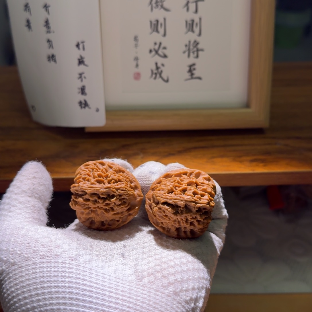 吊坠文玩核桃37+南疆石三角天使之翼