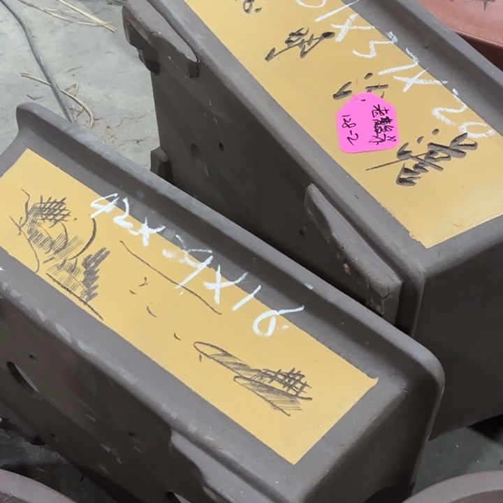 紫砂花盆             128-2