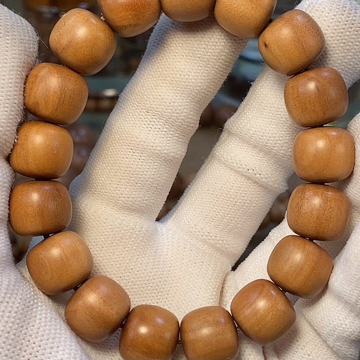 檀香木正区印度迈索尔老山檀香12/13瑕疵