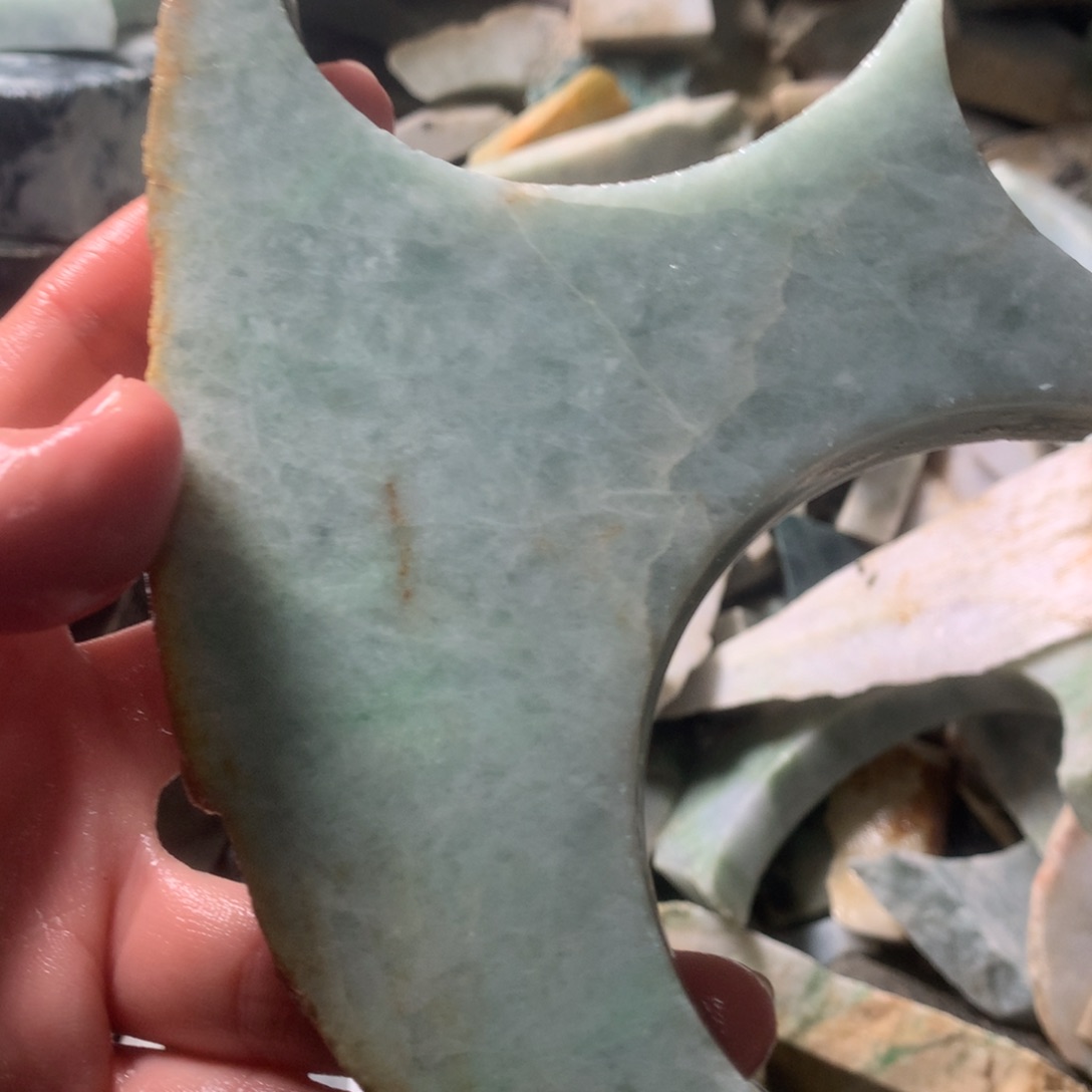 翡翠颈饰未镶嵌缅甸翡翠