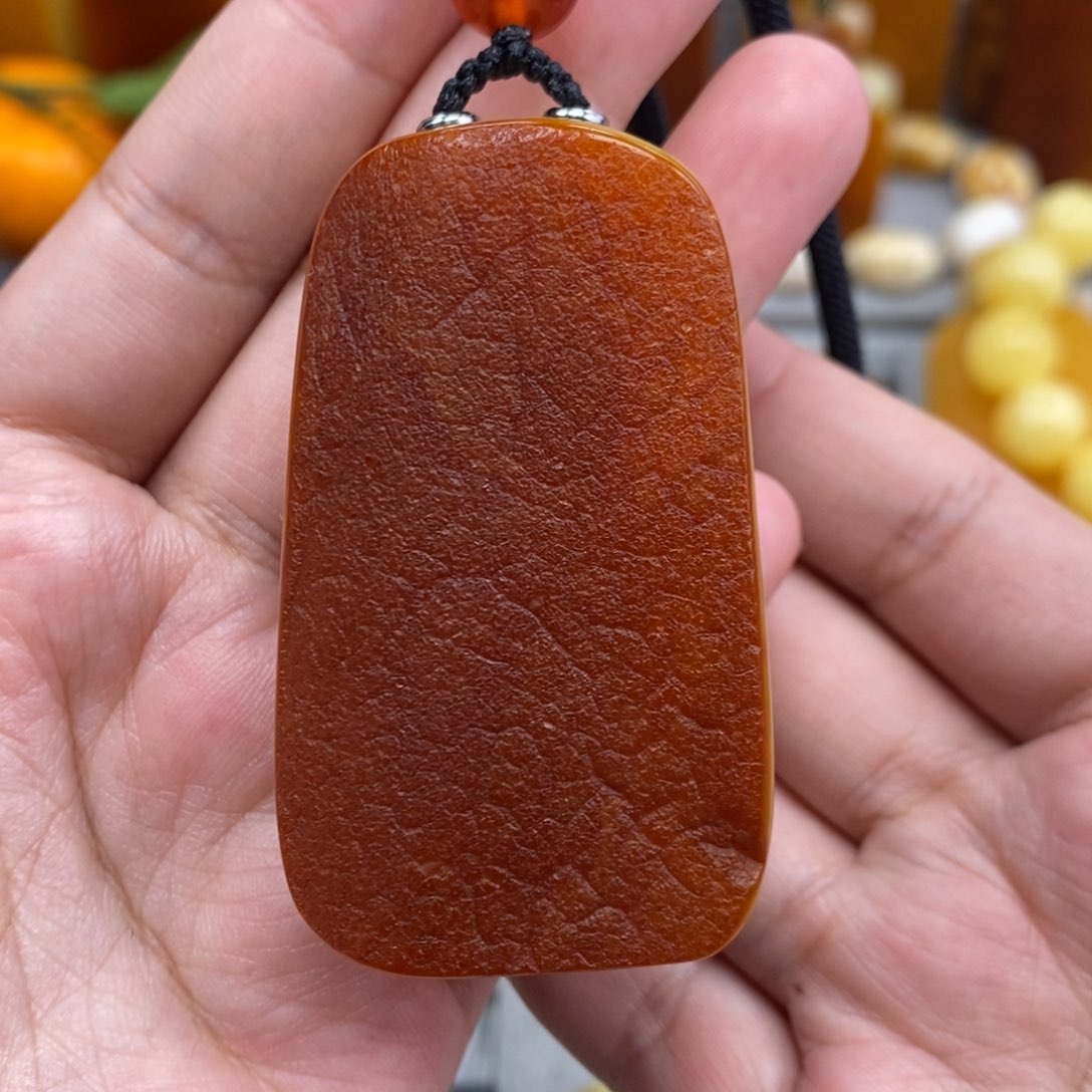琥珀吊坠(赠链)未镶嵌