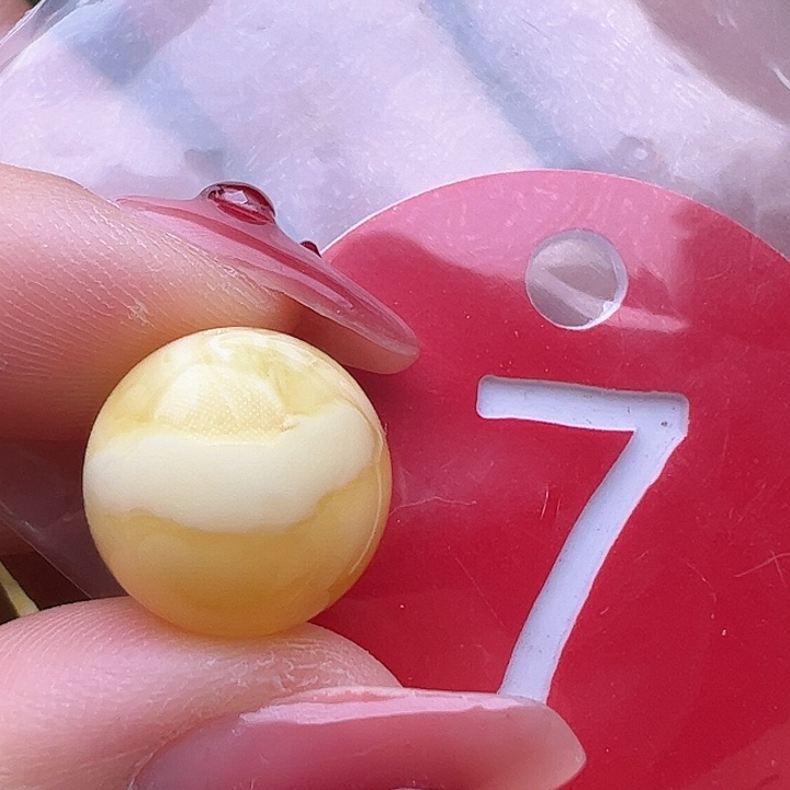 蜜蜡裸石未镶嵌微瑕 13mm 圆珠