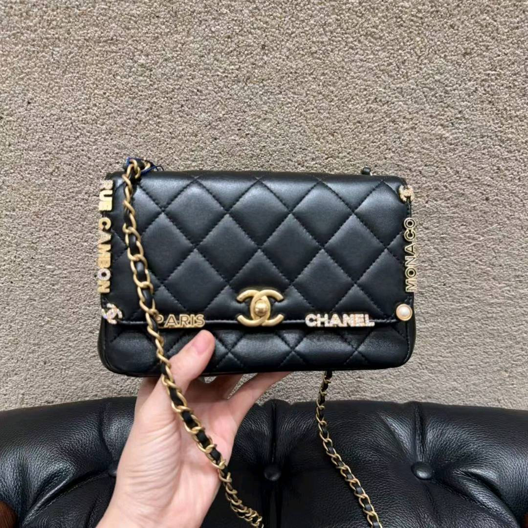 99新 Chanel/香奈儿 香奈儿/Chanel  23p黑金珐琅水钻字母菱格纹