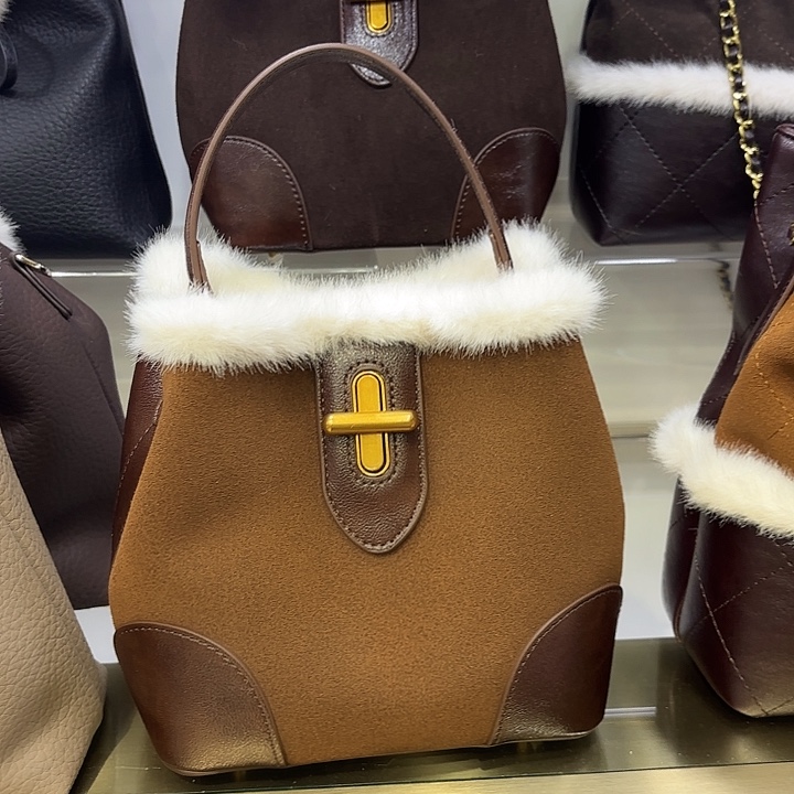 小牛皮（革）5868棕色     