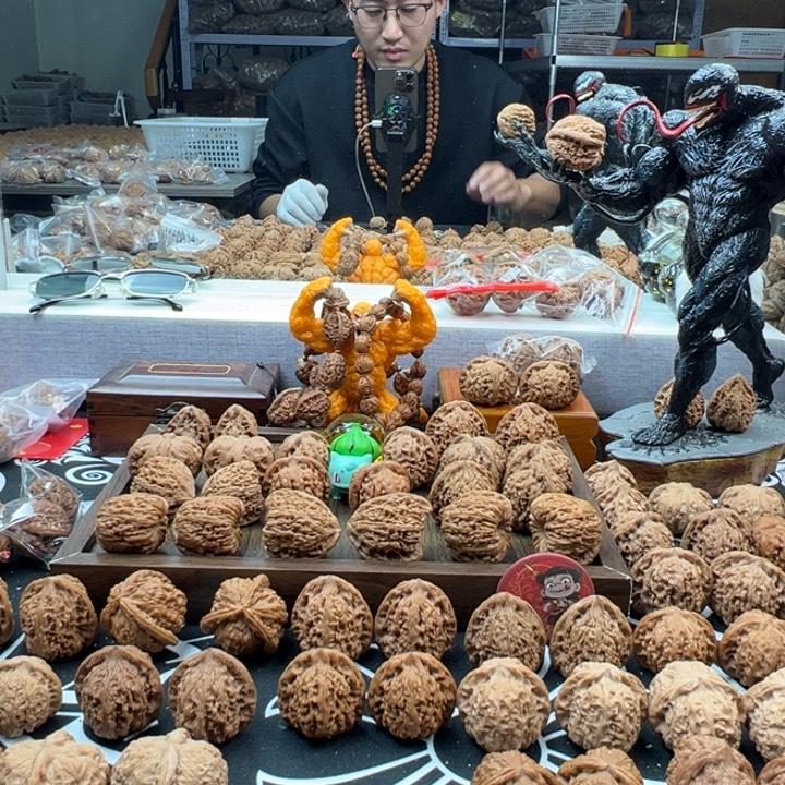 雲***輕吊坠文玩核桃佛龛