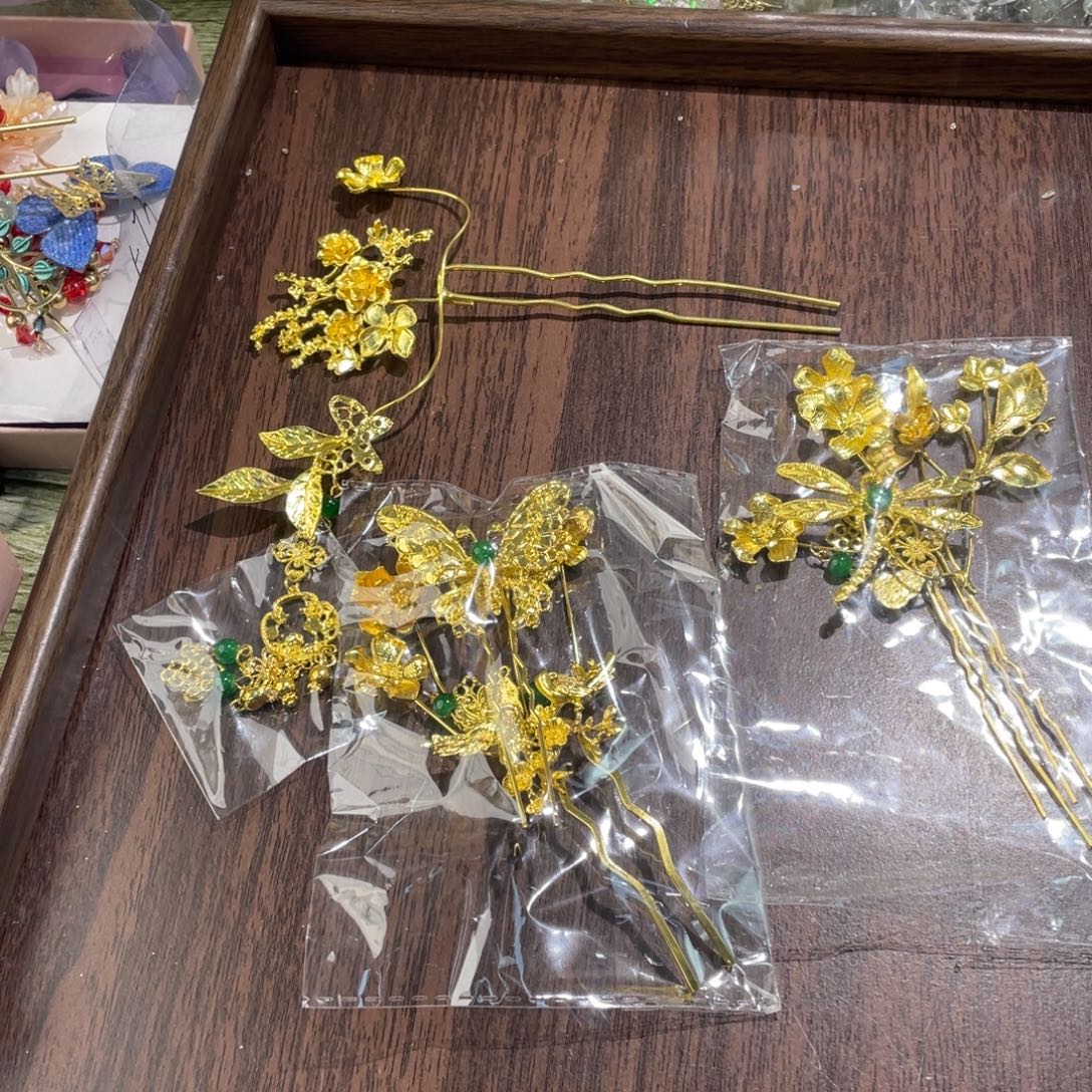 混合材质新娘头饰默认微瑕不退换