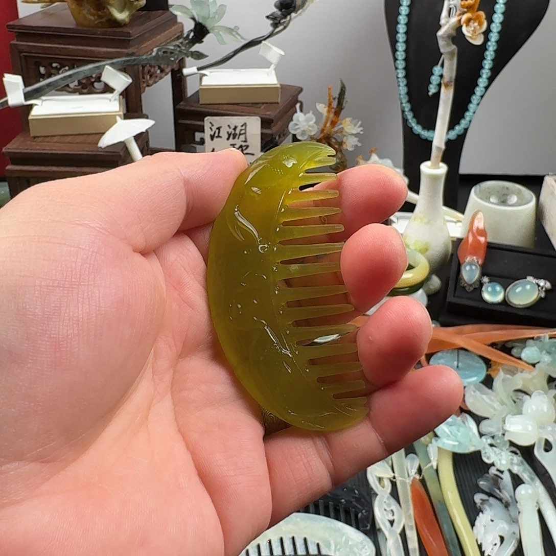 蛇纹石玉未镶嵌发饰