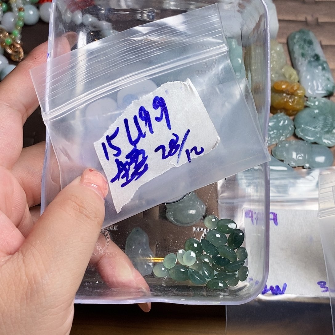 未镶嵌定制翡翠一****瓜