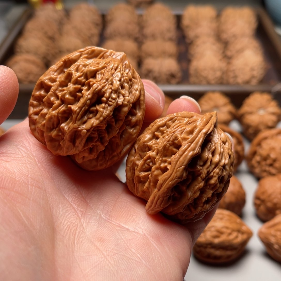 文玩核桃把件虎头