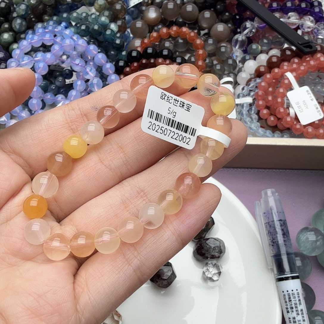 水晶手链未镶嵌马岛冰体彩兔