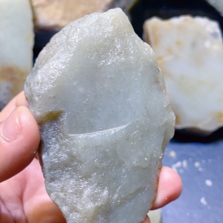 和田玉未镶嵌珠宝半成品