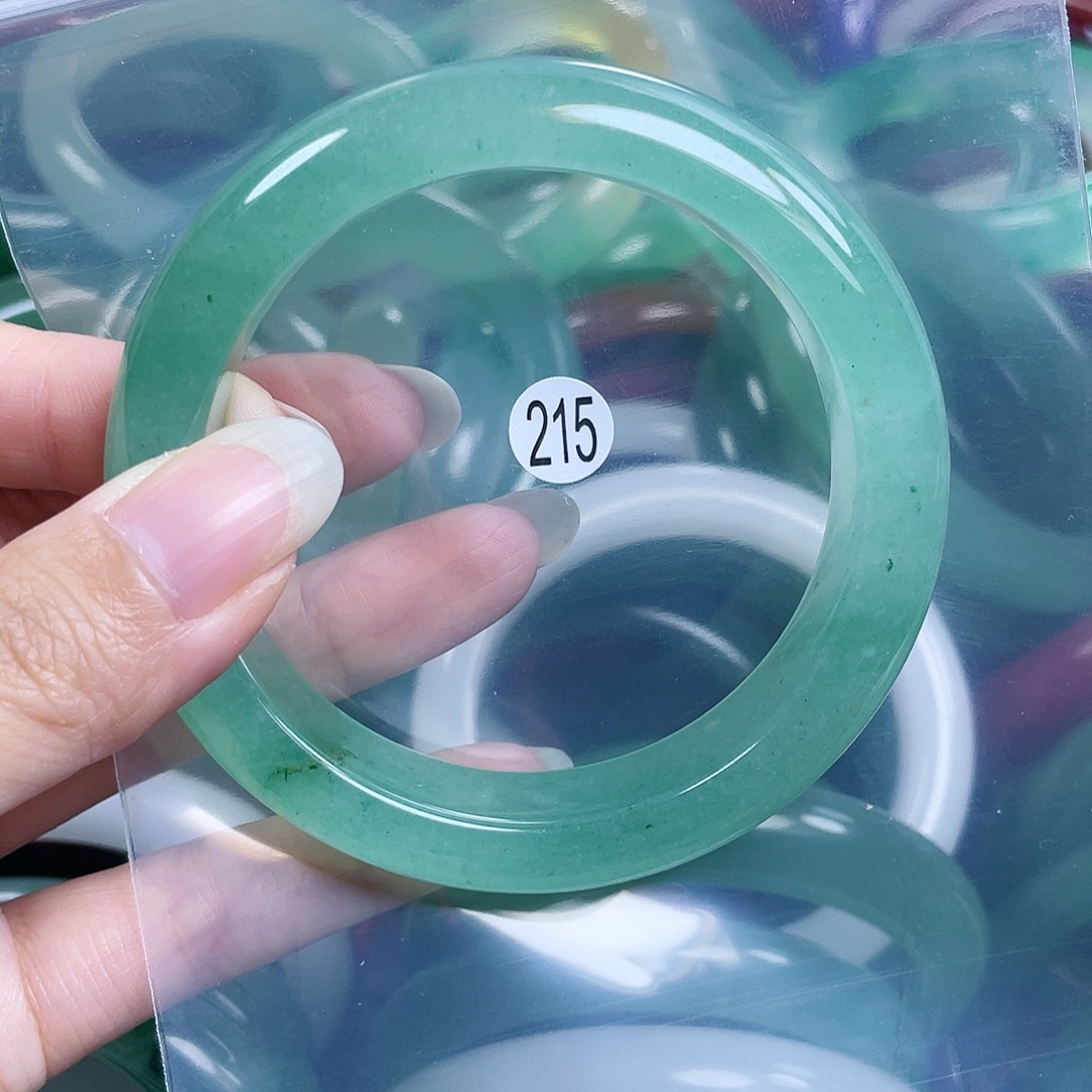 石英质玉手镯未镶嵌58