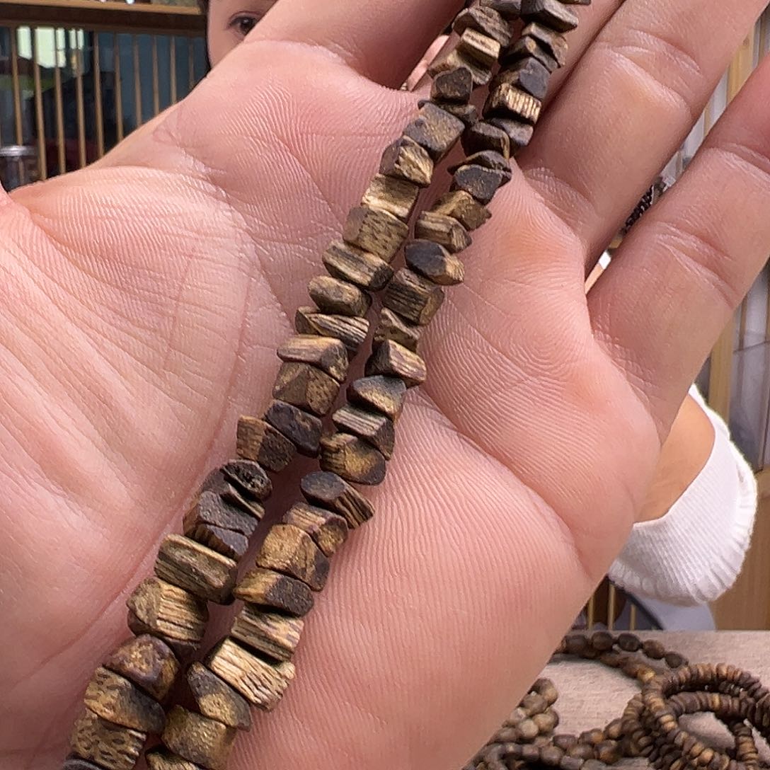 沉香碎屑沉香挂车碎屑多样性发一