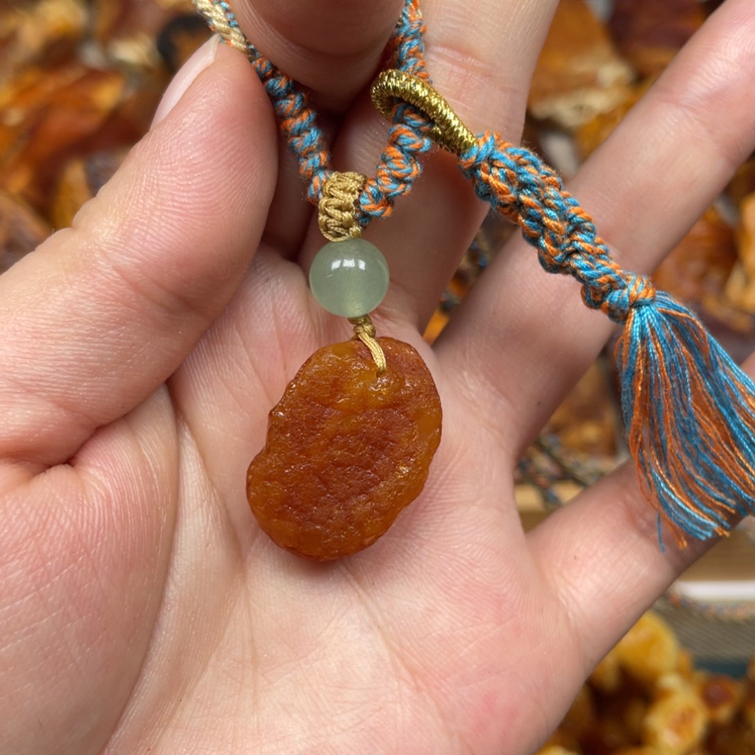 蜜蜡珠宝奇石未镶嵌