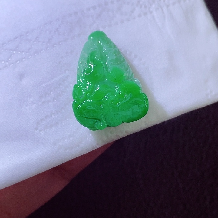 定制翡翠未镶嵌翡翠