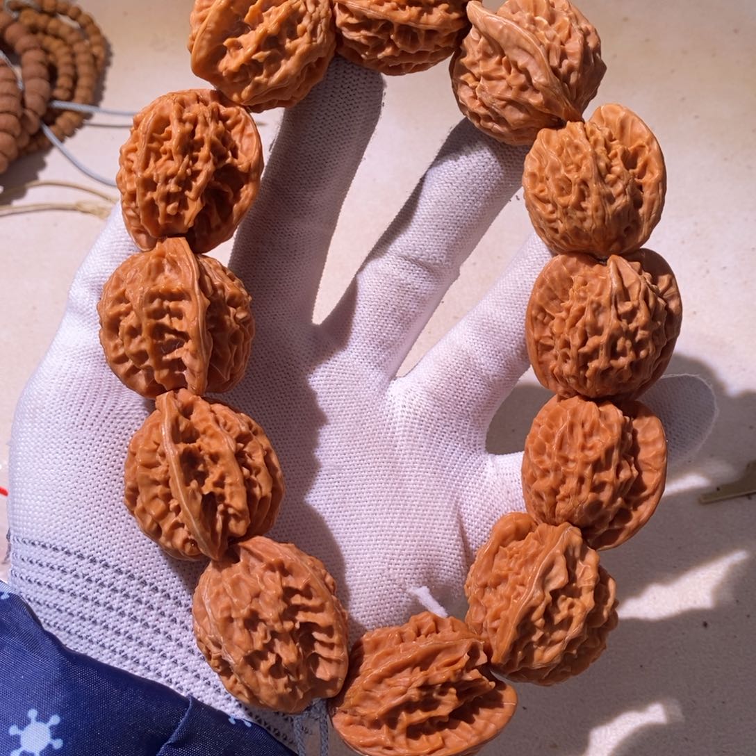 手串文玩核桃郑**堂…………