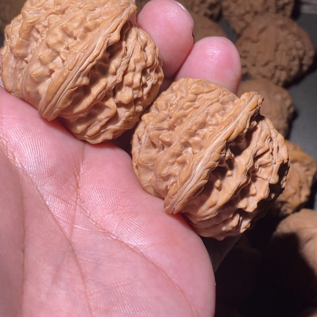 文玩核桃吊坠四座楼