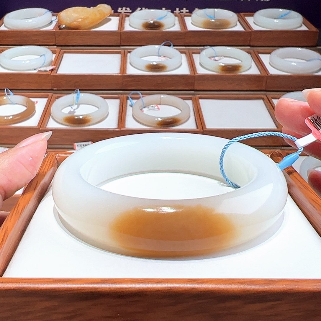 和田玉手镯56/55未镶嵌