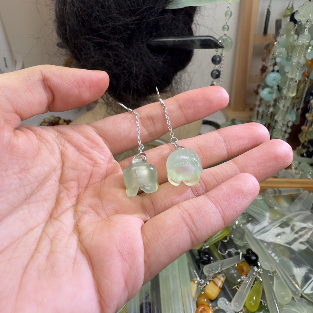 欢***颜蛇纹石玉合金发饰