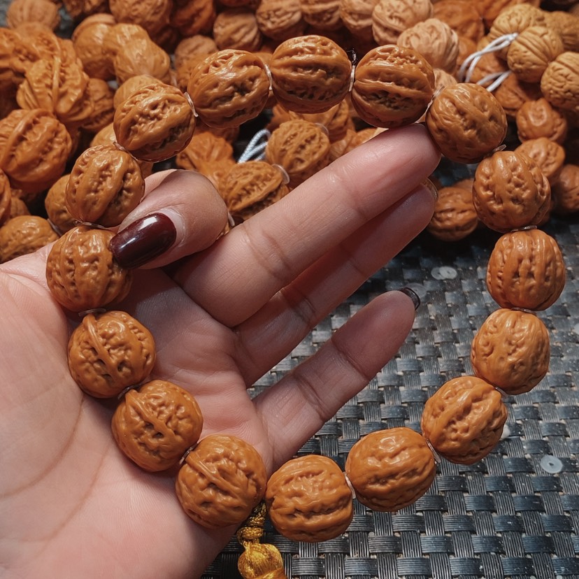 【闪购商品】文玩核桃吊坠阿***泥京八棱