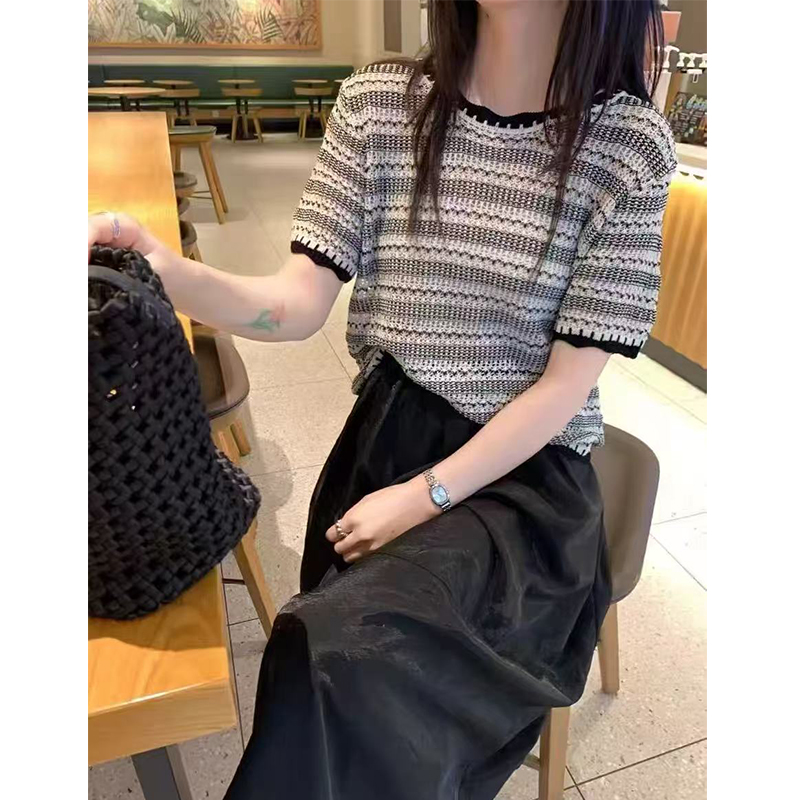 镂空条纹短袖针织衫女薄款夏季新款时尚洋气宽松显瘦老钱风上衣