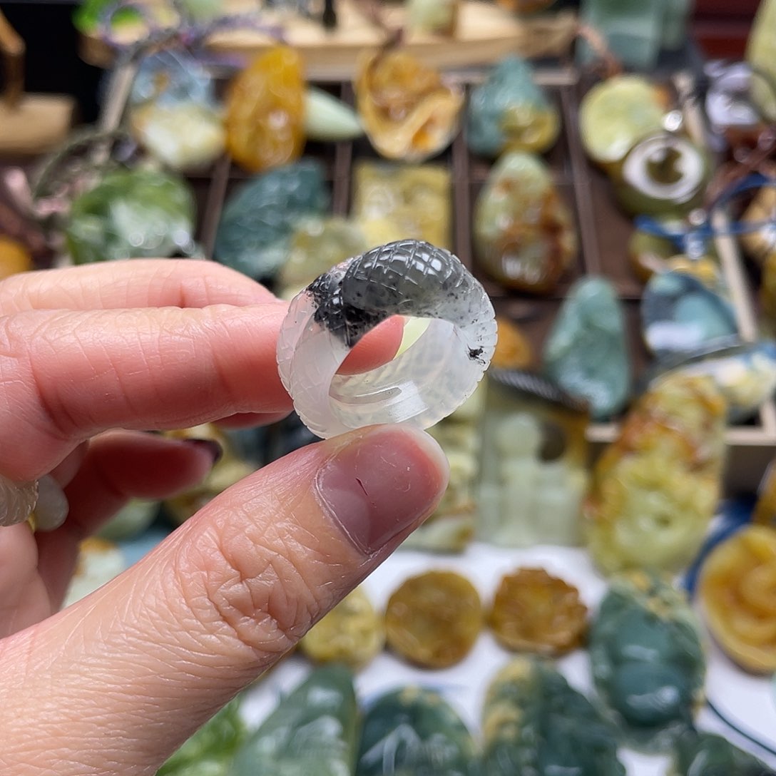 岫玉未镶嵌颈饰岫玉水墨17.3