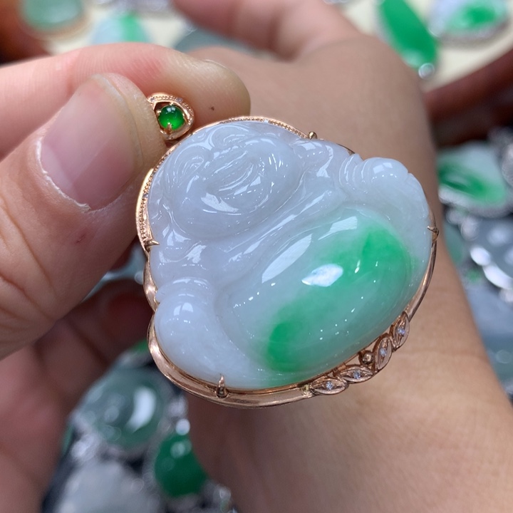 翡翠吊坠(不含链)18K金镶嵌